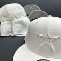 Image 1 of New Era 59Fifty Whiteout 