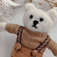 Image 2 of Knitted teddy bear to hold in hand | camel |ecru | photoshooting