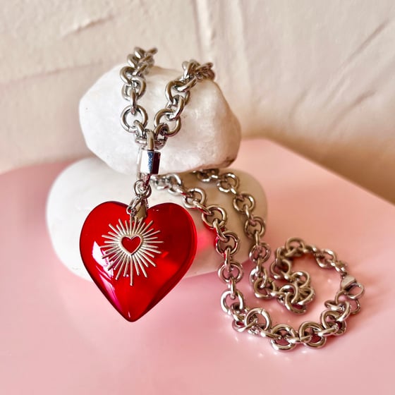 Image of Chunky Glass Heart and Heartburst Chain in Red