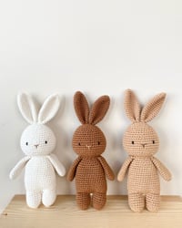 Image 3 of DOUDOU CROCHETÉ lapin beige