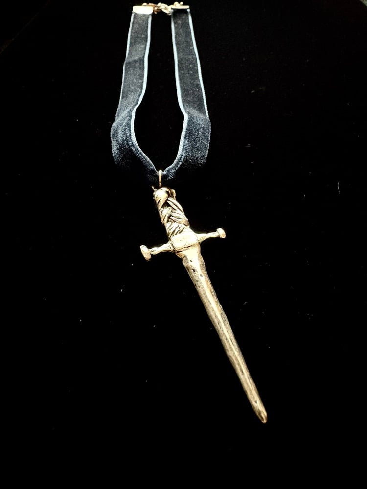 Image of SWORD CHOKER