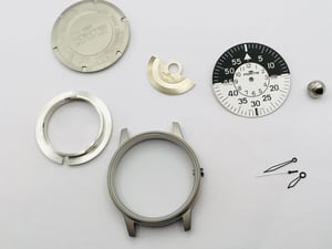 Image of Fortis Flieger Cockpit complete kit,new,2/tone Black/white Dial,40mm Case,595.10.46.1