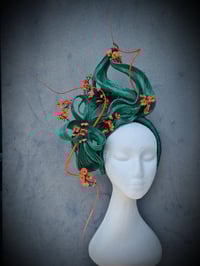 Image 3 of 'Cali' in Emerald and orange