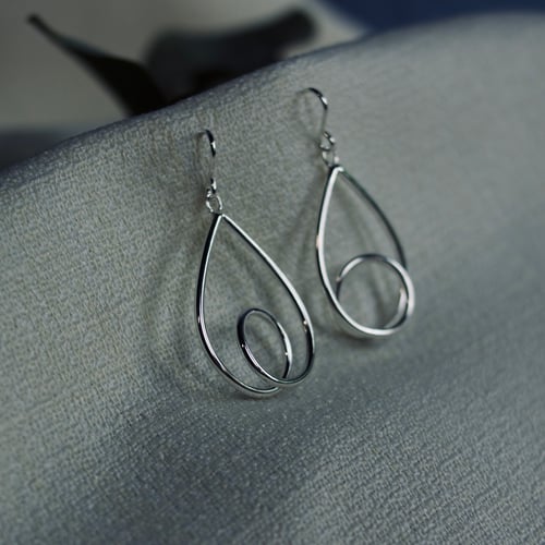 Image of Loop Teardrops