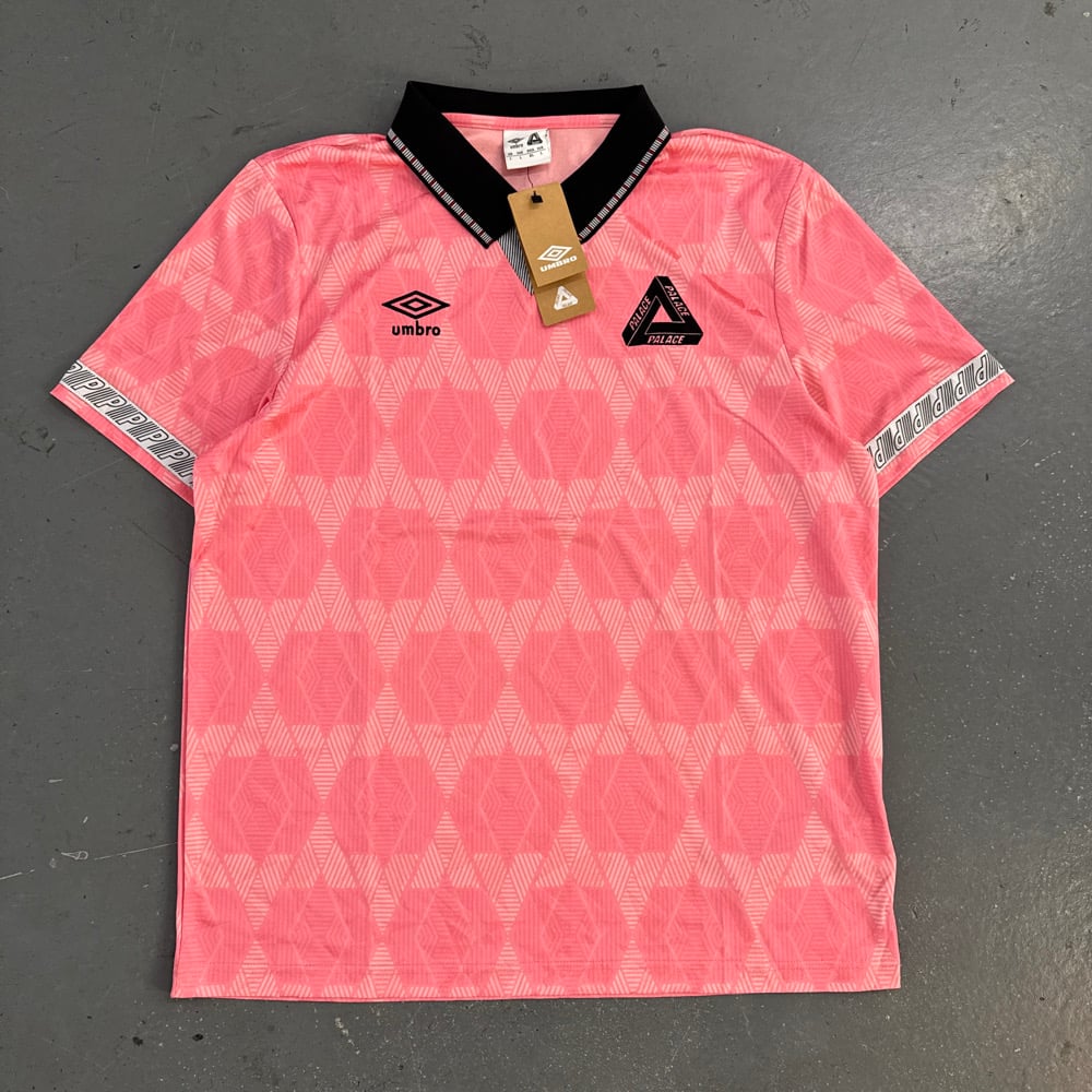 BNWT AW 2022 Palace x Umbro jersey, size large | Gone Fishing Vintage
