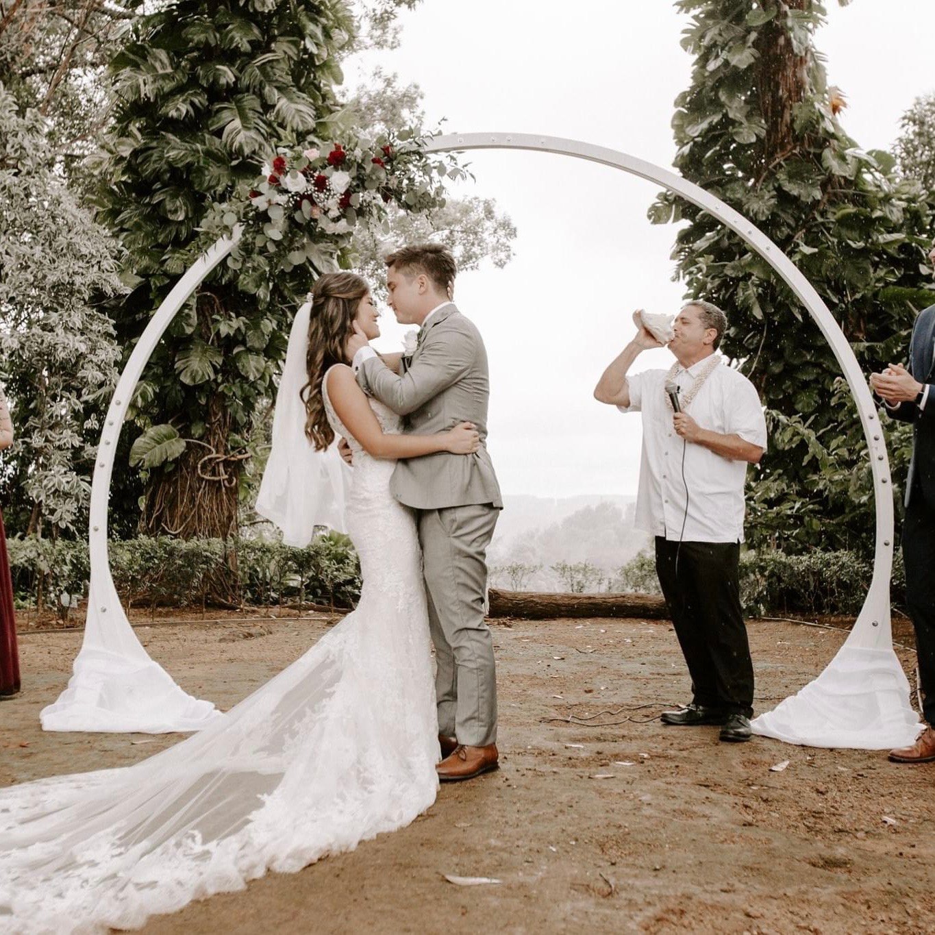 Wedding Arch/Greenery Backdrop Rental