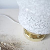 Image 3 of Lampe à poser en verre de Clichy blanc 