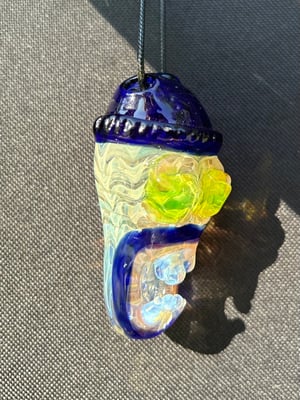 Image of Alien Head with Teeth - Hollow Pendant