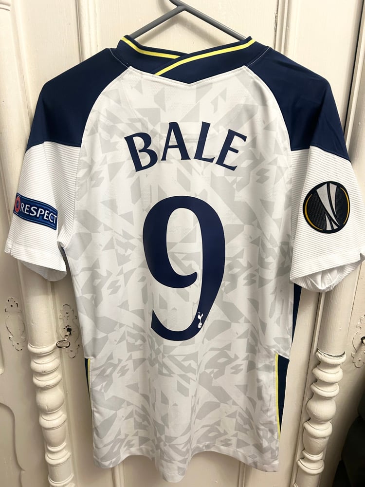 Image of Tottenham Hotspur “BALE 9” 2020/21 Home Shirt + UEL patches (S)