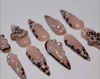 Image 1 of Pearly Print  (Medium Almond/Stilleto)