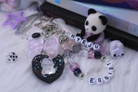 Image 1 of 'egoist' LOONA keychain