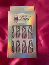 Nails - Long (Nude Glitter)