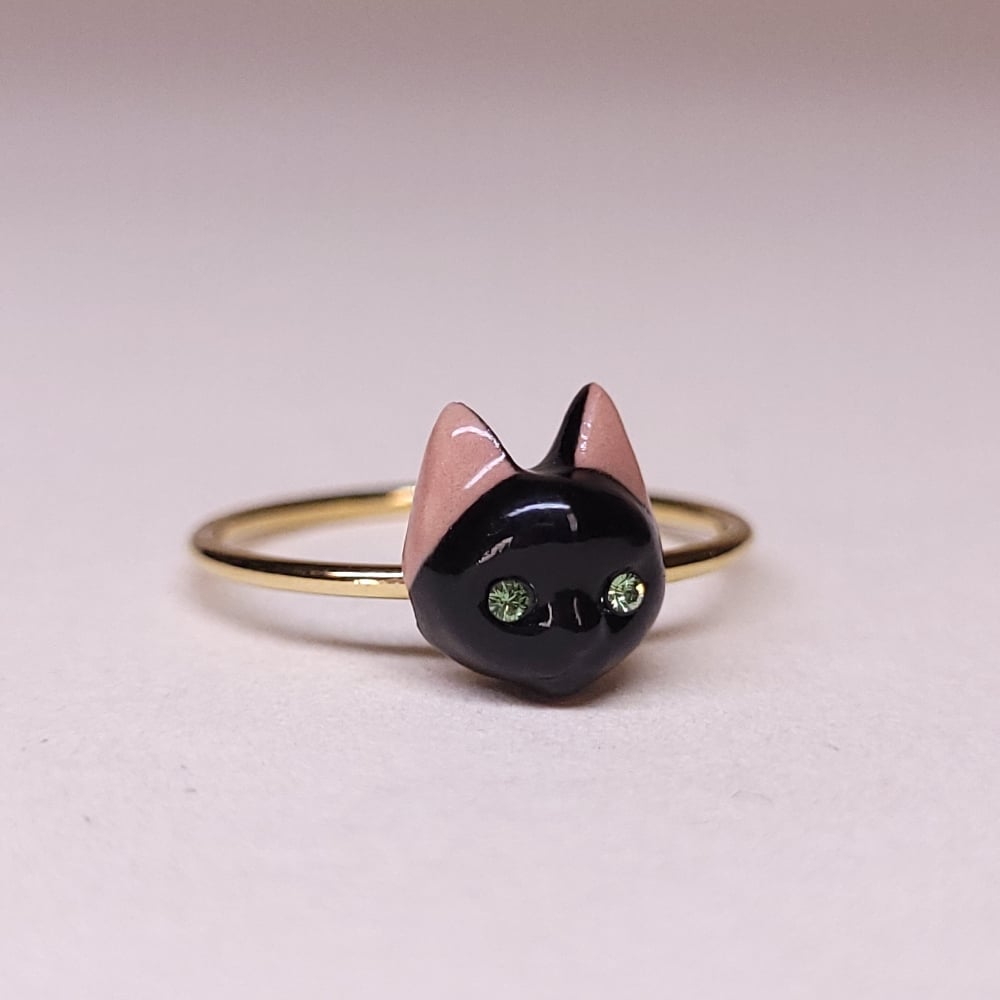 Image of Black Porcelain & Gold Filled Cat Ring