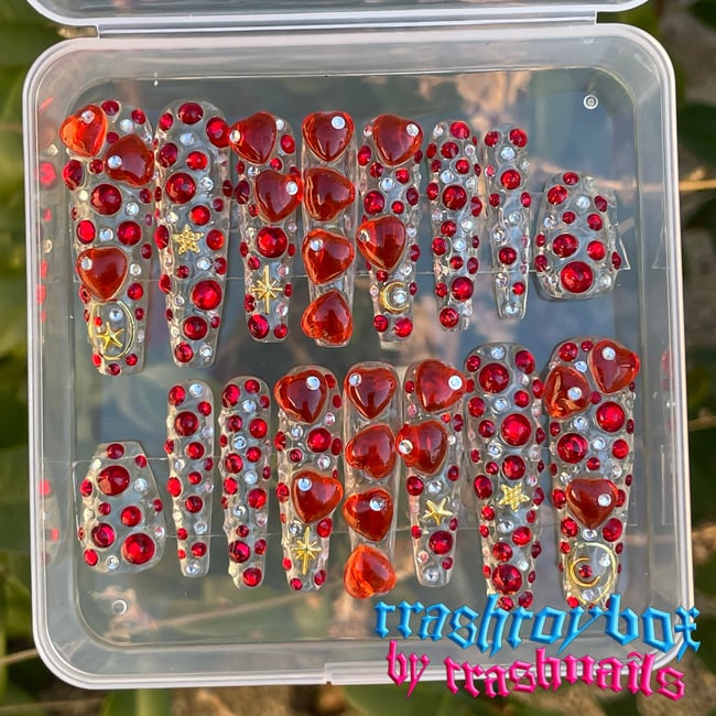 "Queen of Hearts" ❤️ Small