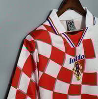 Image 4 of Croatia 1998 Home