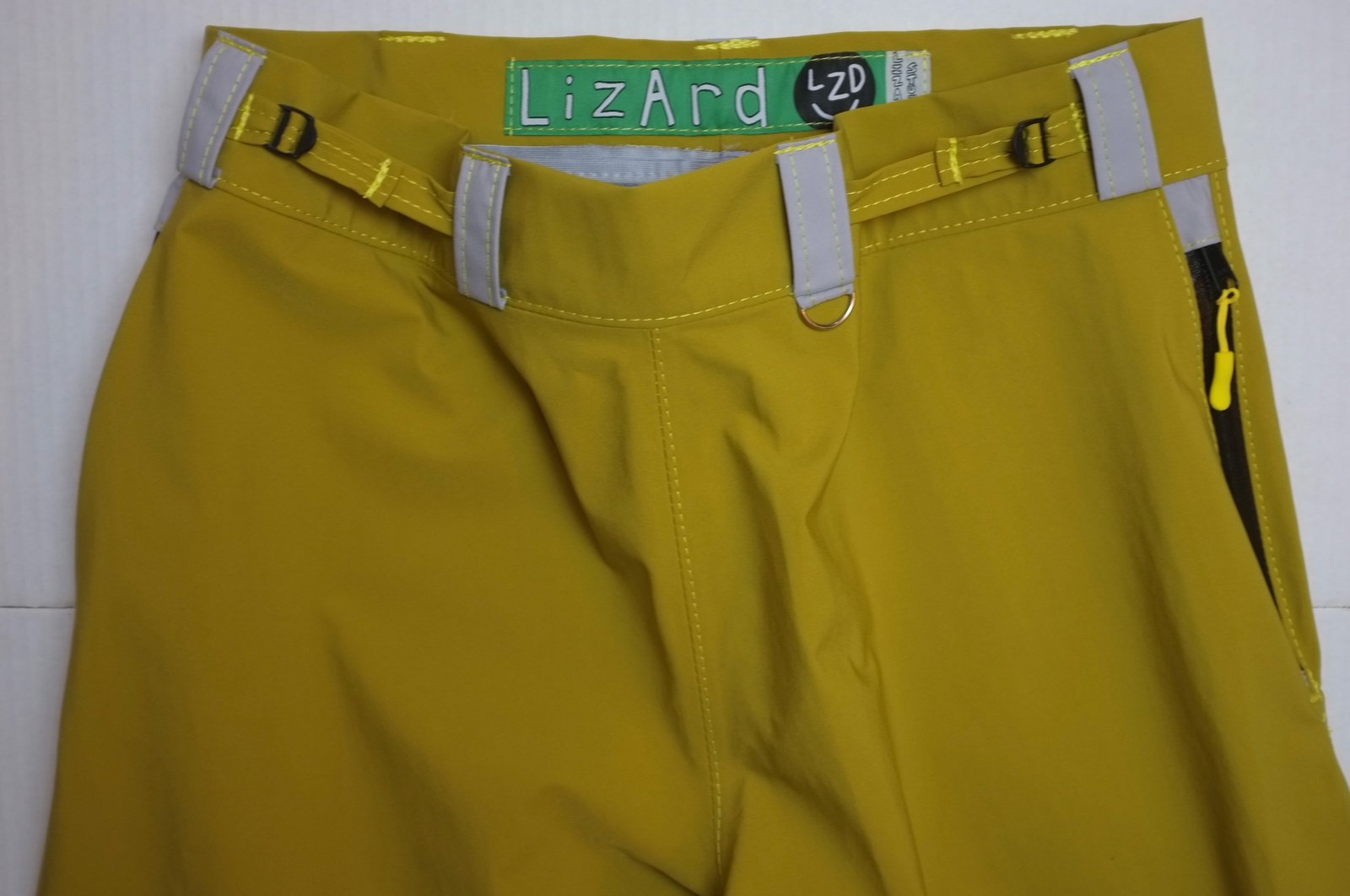 MUSTARD EXTRA-BAGGY TECH LIZARD PANTS | Lizard Stuff