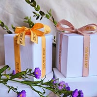 Image 4 of Personalised Peony Candles