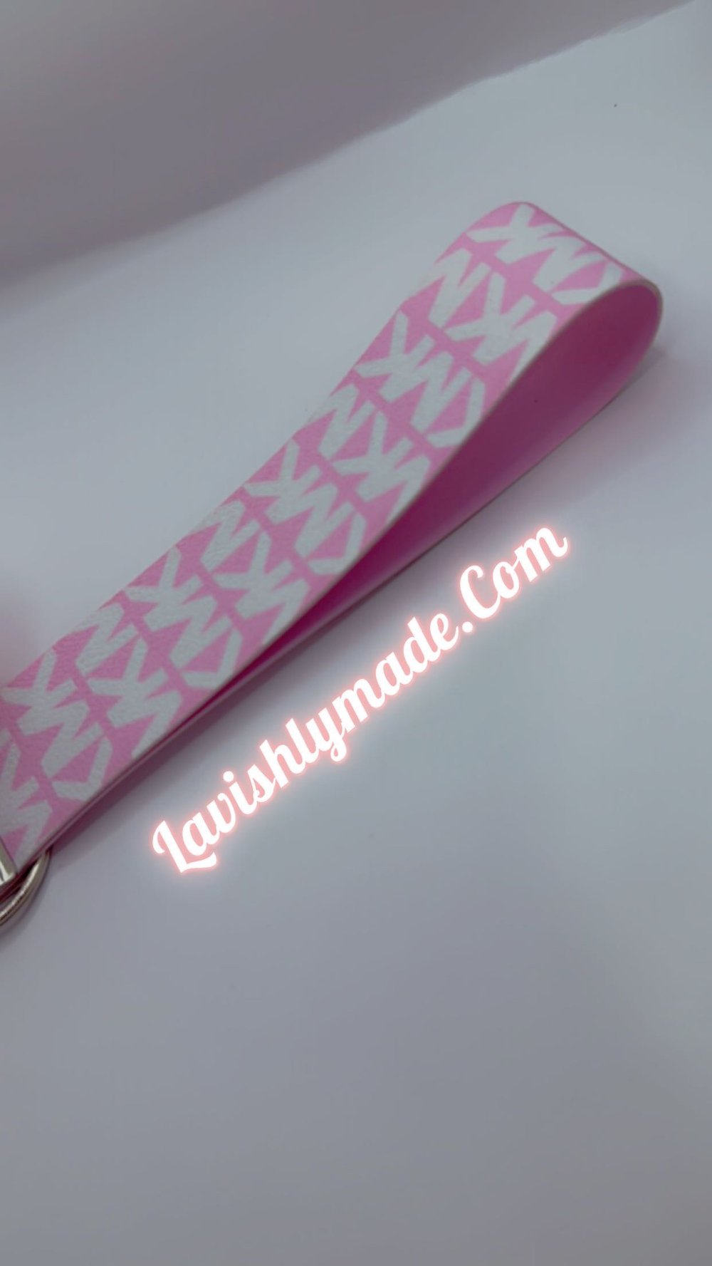Image of White/pink MK Keychain🤍