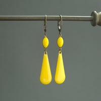 Image 2 of Boucles d'oreilles jaunes