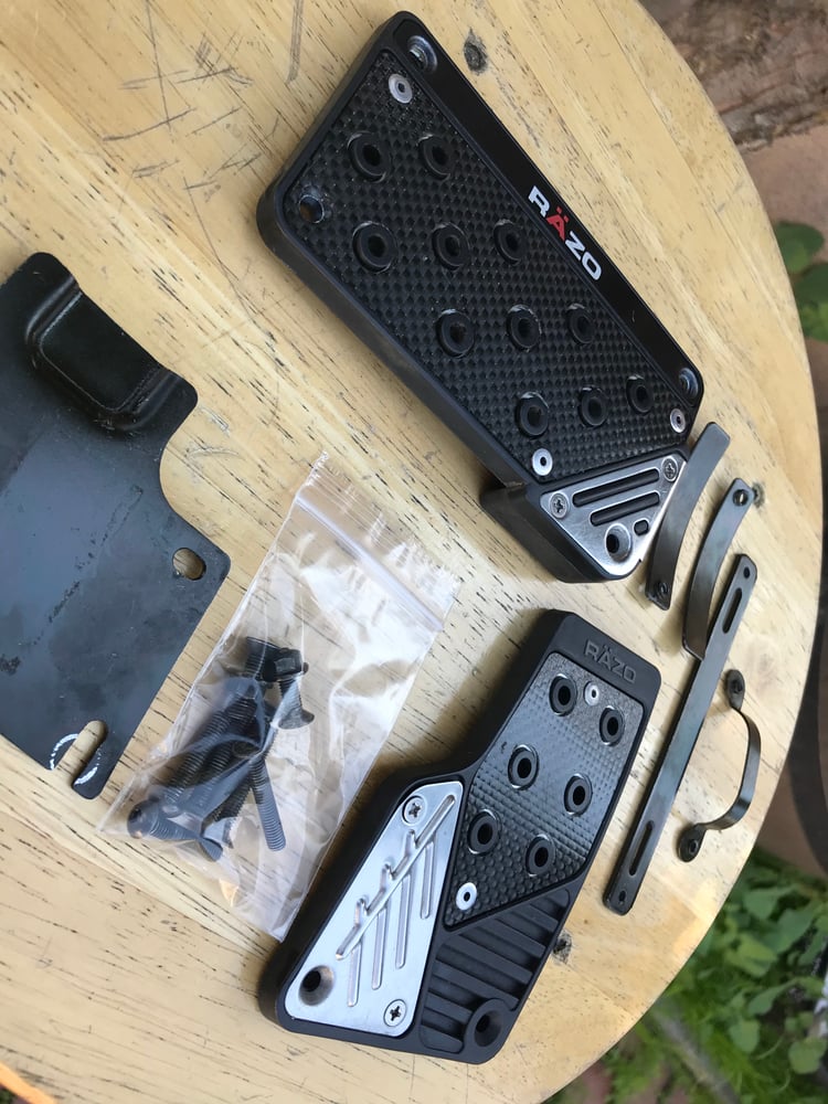 Image of Räzo A/T Carbon Fiber Pedal set (Preowned)