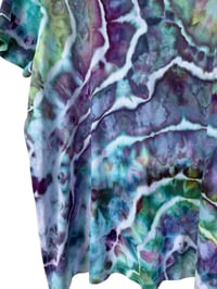 Image 6 of ♻️ UPCYCLED 3XL Ladies 100% Cotton Tee in Earthy Geode Ice Dye
