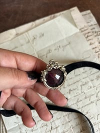 Image 2 of Broche porte photo/mèche en argent et perle d’imitation, Napoléon III, vitre bombée