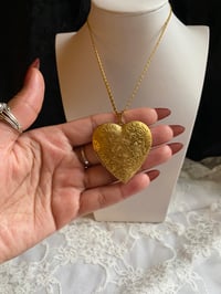 Image 4 of THE LANA LOCKET (CHAIN VERSION)