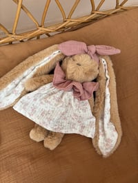 Image 1 of DOUDOU FOURRURE SABLE FLEURI BARBAPAPA