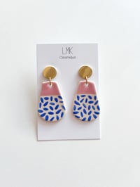 Paire de boucles d'oreilles céramique TOTEM LOSSA Rose riz bleu