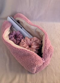 Image 3 of Kosmetyczka Baranek SMOKY ROSE - na prostownicę, lokówkę i akcesoria do włosów