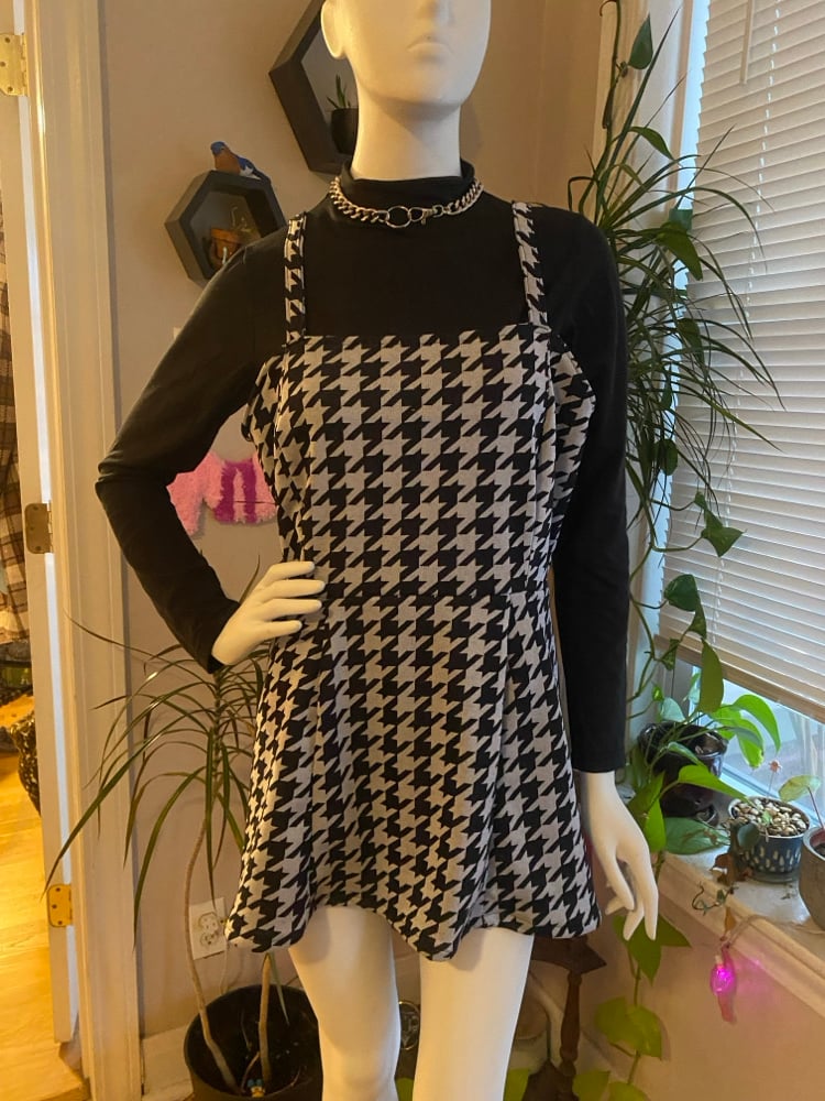 Image of The Jess Jumper (houndstooth size lg-xlg) 