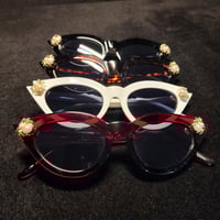 Image 2 of Pearl spider 