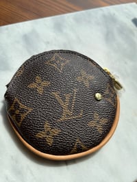 Image 9 of LV Coin Purse