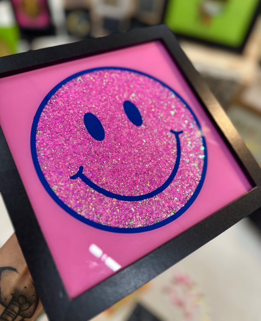 Image of Glitter Smiley