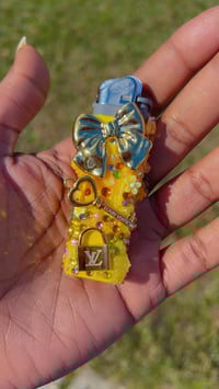 Image 2 of Yellow Junked Lighter 💛🌼✨