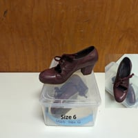 Used Flamenco shoeUM