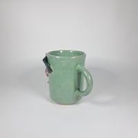 Image 3 of Fuchsia mug (small)
