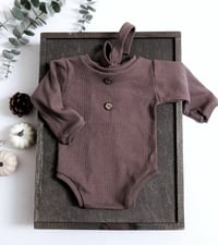 Image 1 of Newborn boy onesie for photoshoot | Robbie | long sleeves | brown