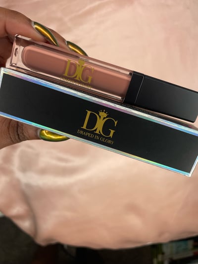 Image of Bombshell lip gloss with LED light & mirror 