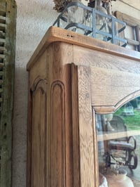 Image 4 of La vitrine en chêne 