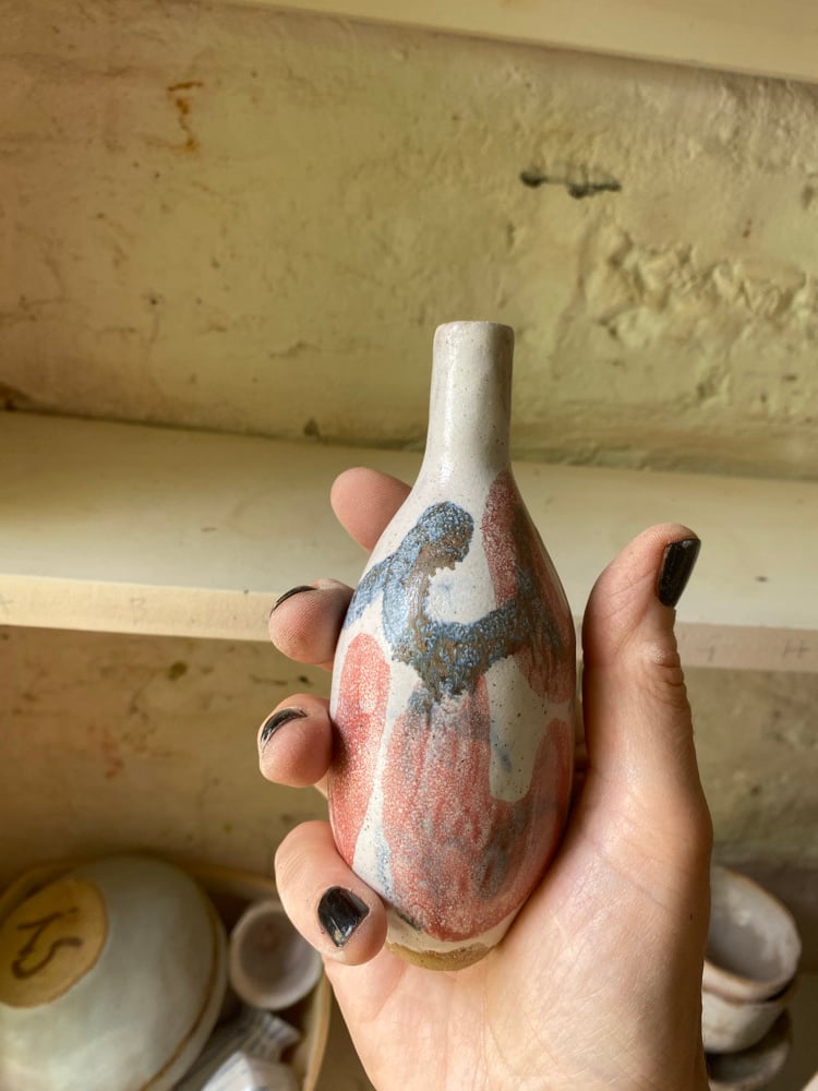 Small pod bottle Image 2