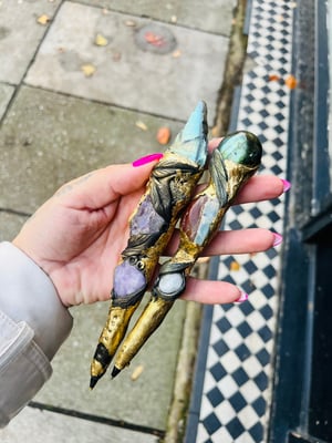 Image of Full Moon Manifesting Pen labradorite