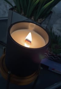 Image 2 of Blushed Lotus Wood Wick Candle 14 oz / 398 g