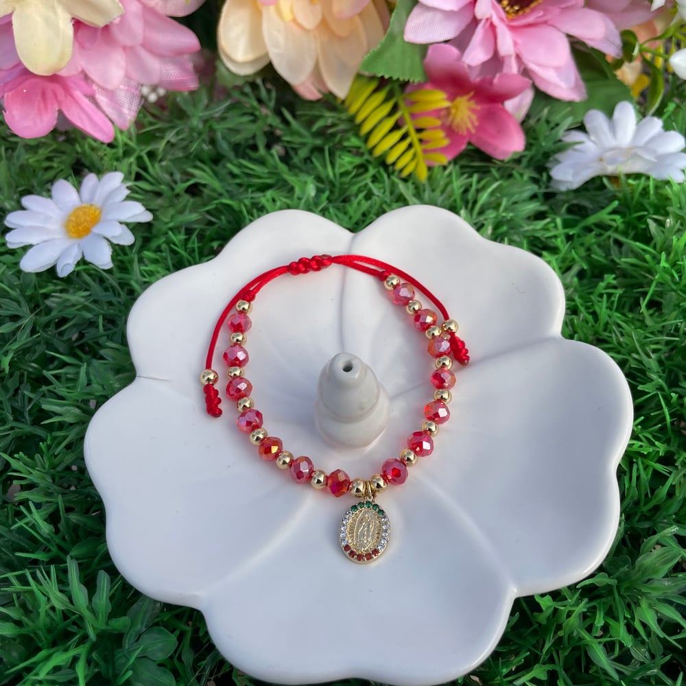 Virgencita bead bracelet