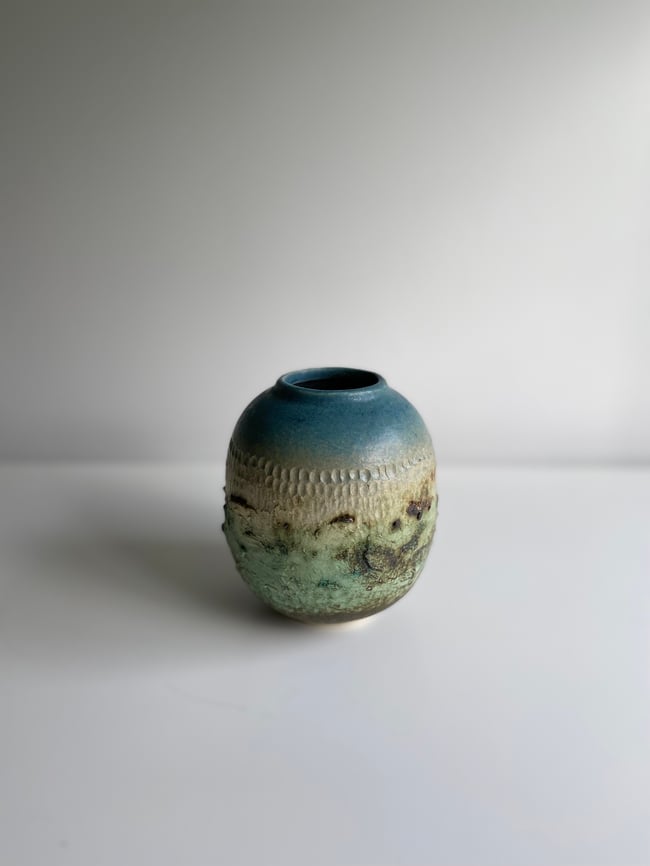 Stoneware Vessel 2 | Nichola Dalton Ceramics