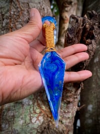 blue . kunai knife