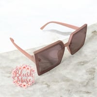 Image 2 of Blush Muse Square Sunglasses – Elegant Collection ✨