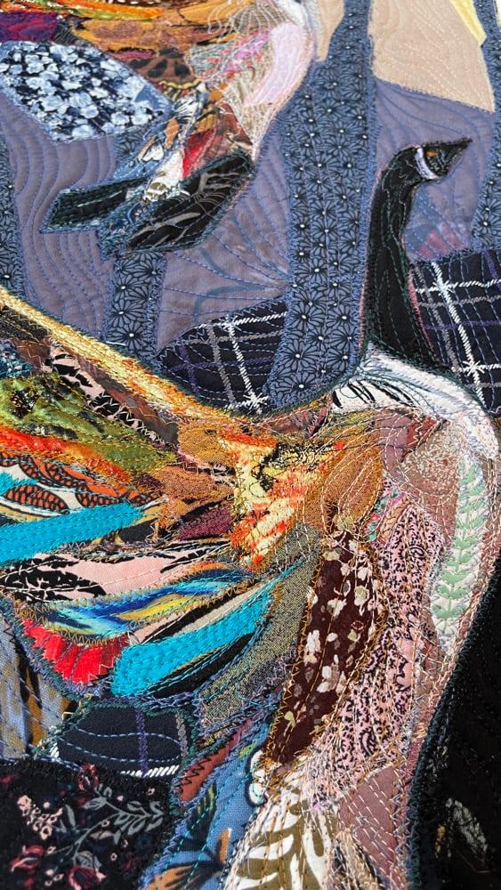 "Let's fly on" - 73x48 cm, art quilt with birds Image 12