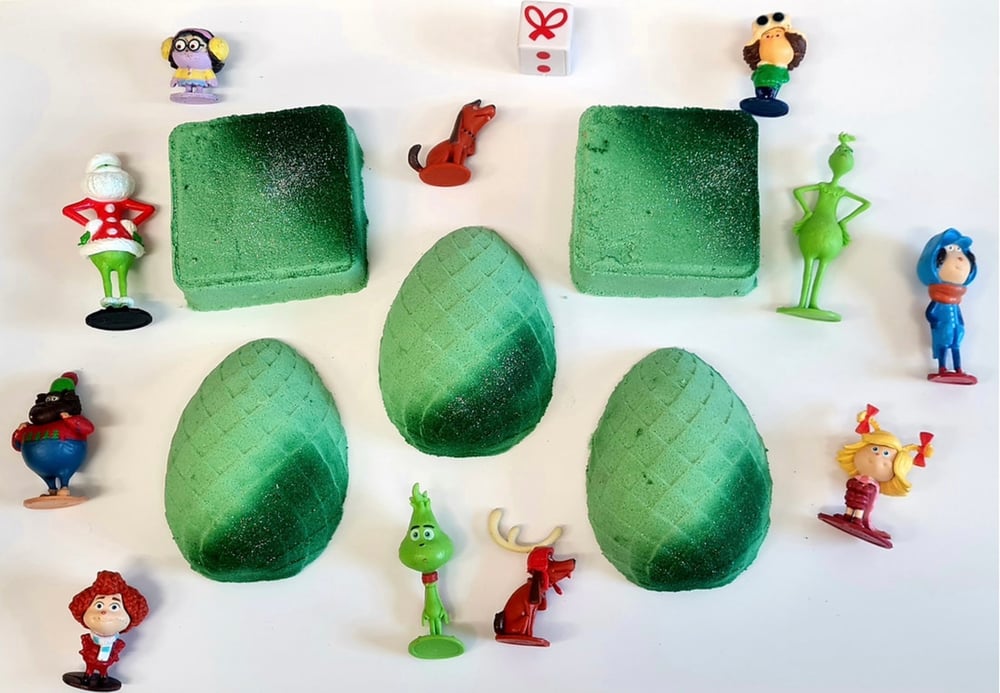 Image of Grinch toy surprise bath bomb