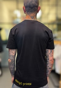 Image 4 of Never surrender 